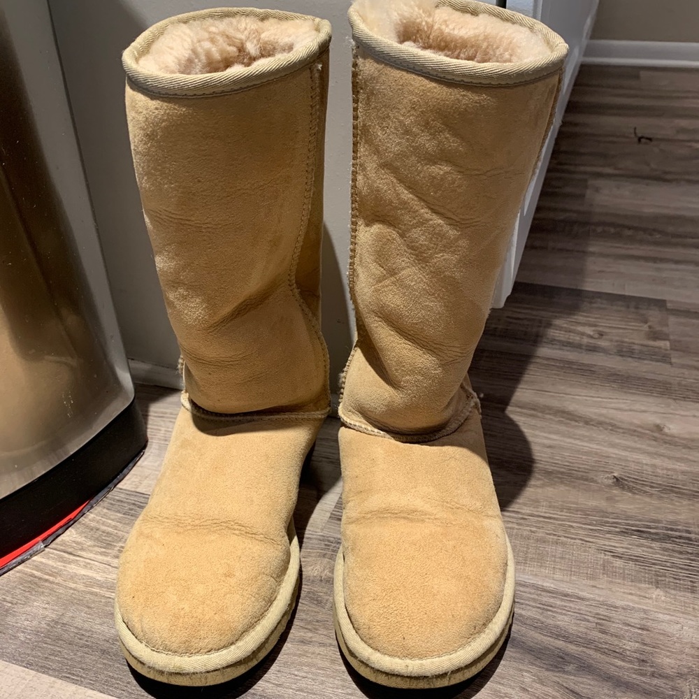 UGG tall boot